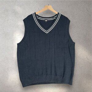 Uniqlo V-Neck Knit Vest Men’s XL Navy Sleeveless Preppy Minimalist Classic Y2k